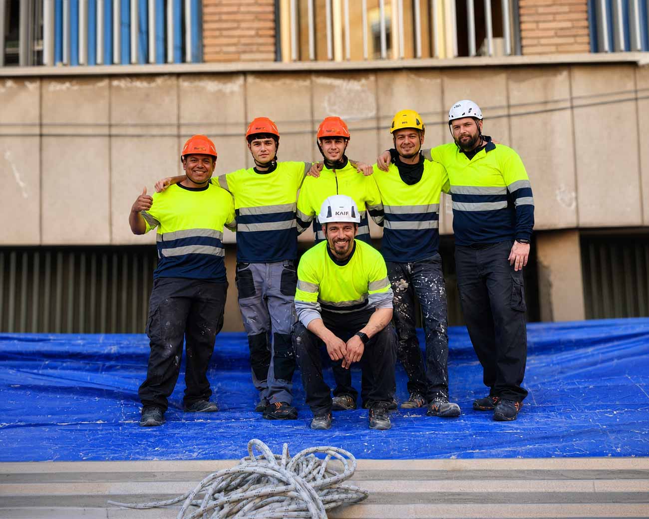 Equipo de ALPINVERTIX en altura