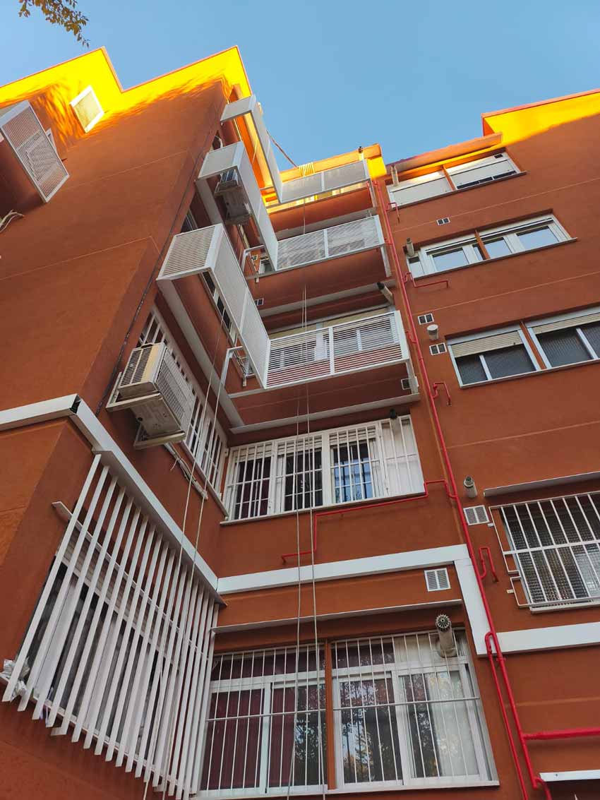 Instalación de celosías metálicas en Madrid