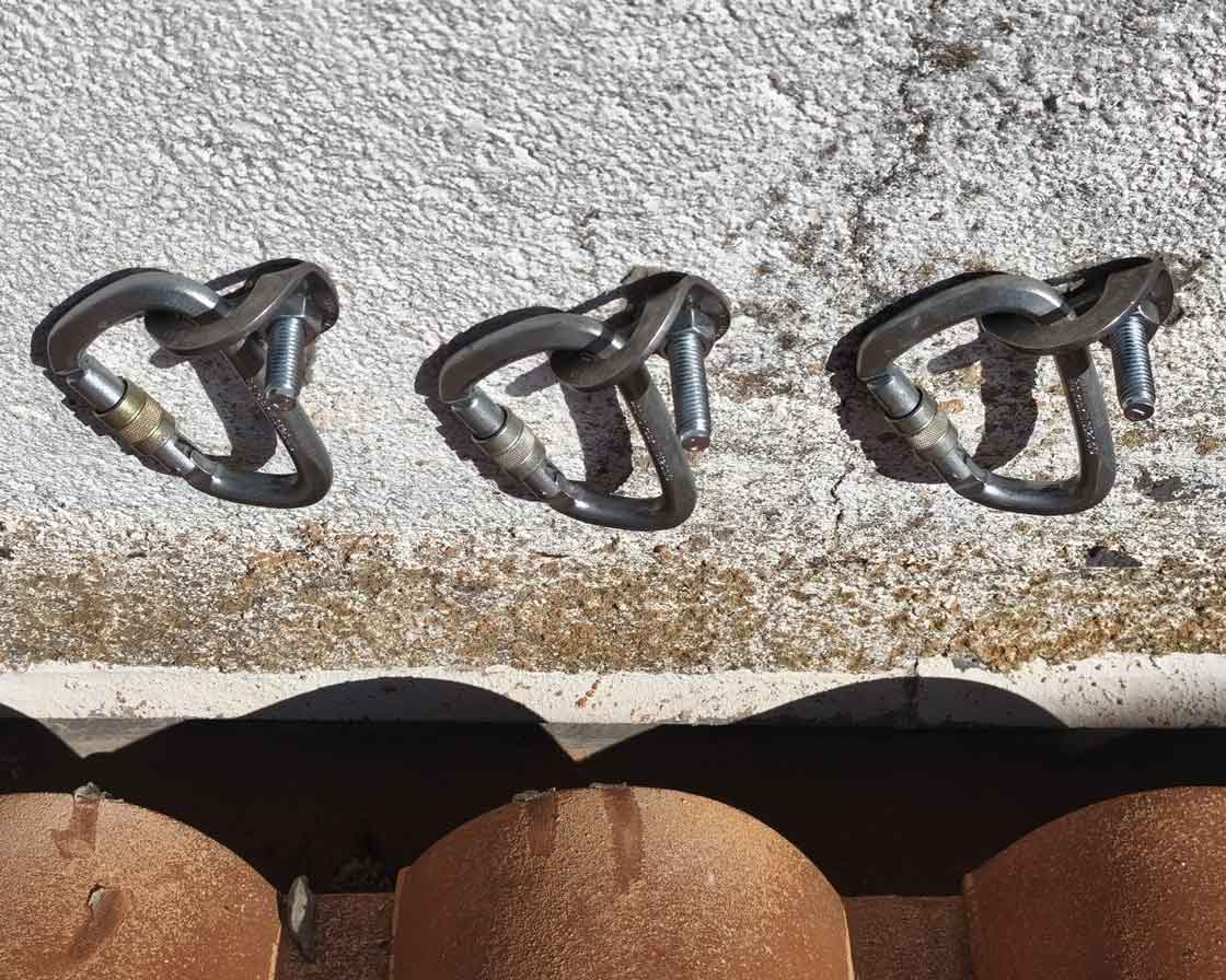 Puntos de anclaje y líneas de vida para trabajos en altura